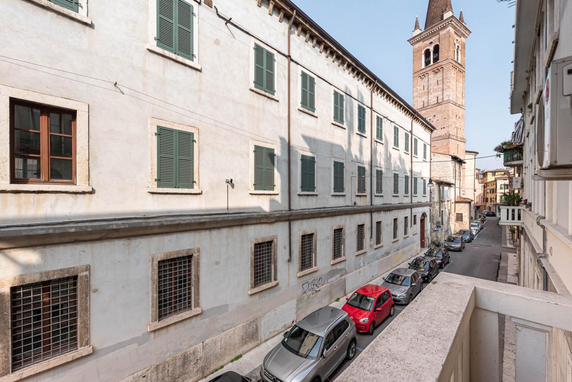 Piazza Isolo Central Apartment Verona Exterior foto